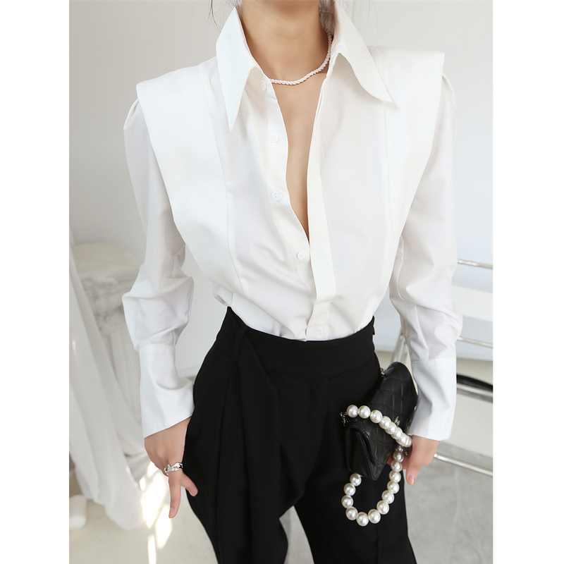 French Retro Three-Dimensional Design Right-Angle Shoulder White Shirt for Women, Spring and Autumn Design, Niche, Unique and Exquisite Top French Retro Three-Dimensional Design Right-Angle Shoulder White Shirt for Women, Spring and Autumn Design, Niche, Unique and Exquisite Top
