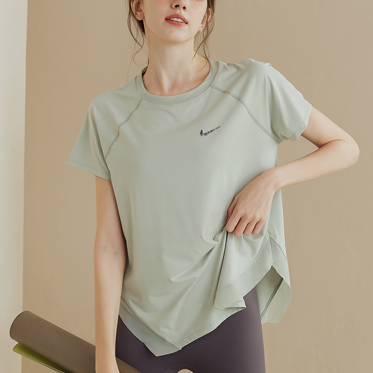 Outlet Sports Tops Women's Running Fitness Clothes Breathable Short-Sleeved Loose Slimming Look Yoga Cover-Up T-Shirt Summer