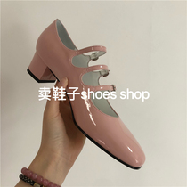 Big white custom 22 new Mary Jane shoes kina cream light powder classic French retro three-buckle thick-heeled shoes