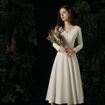 Simple V-neck dress thin literary long-sleeved light wedding dress travel photo shooting out of the yarn new