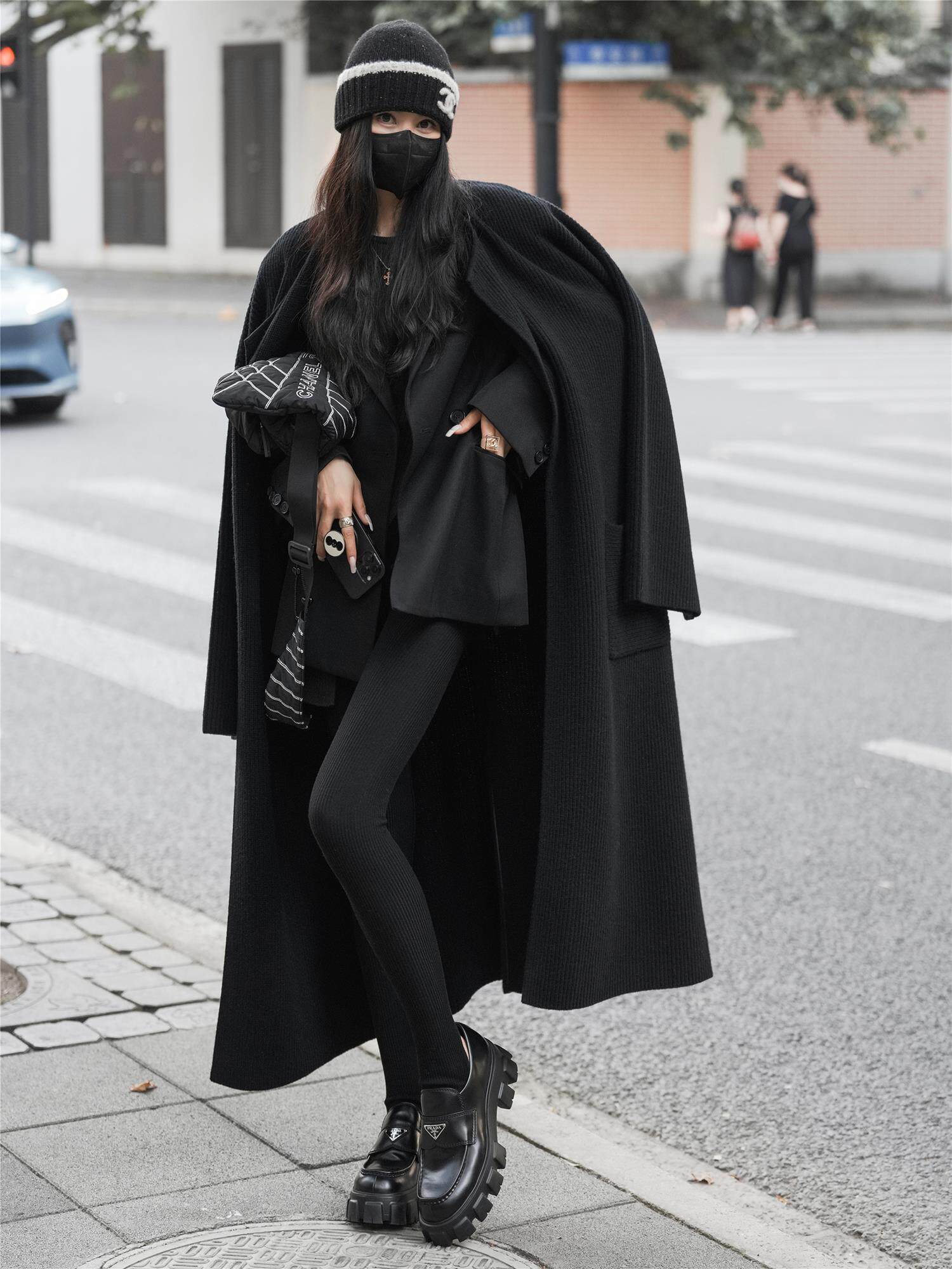 B (1).jpg