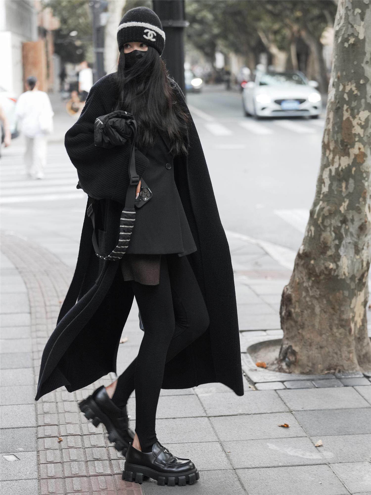 C (1).jpg