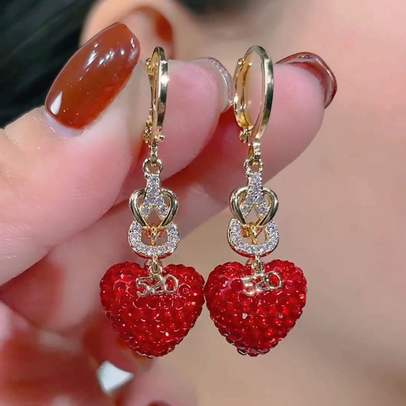 Japanese Premium New Model Ultra-Shiny Red Full Diamond Heart Earrings, Light Luxury, High-End Feel, Niche and Unique Ear Clips, Elegant and High-Class