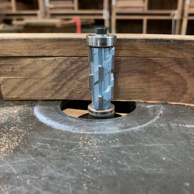 Woodworking cutter Wave edging spiral knife edging knife bearing spiral profiling spiral milling cutter