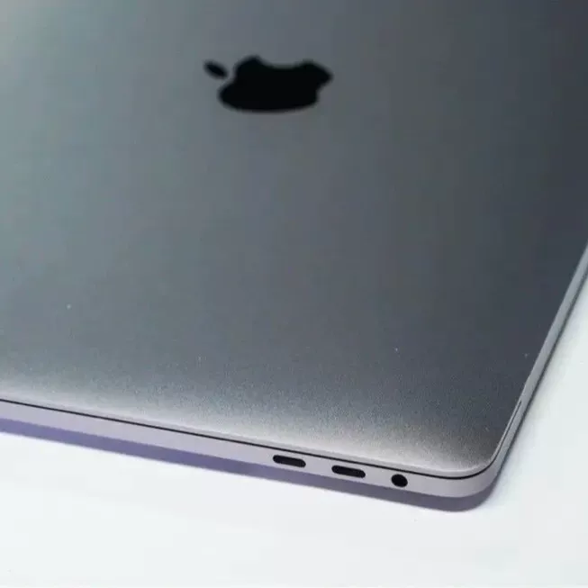 Apple/ Ноутбук, MacBook Pro, 15.4 дюйма, Intel Core i7