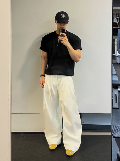 Long high-waisted white jeans for boys in the summer, American style drapey wide-leg scimitar pants, fitness lift-up boot-cut pants