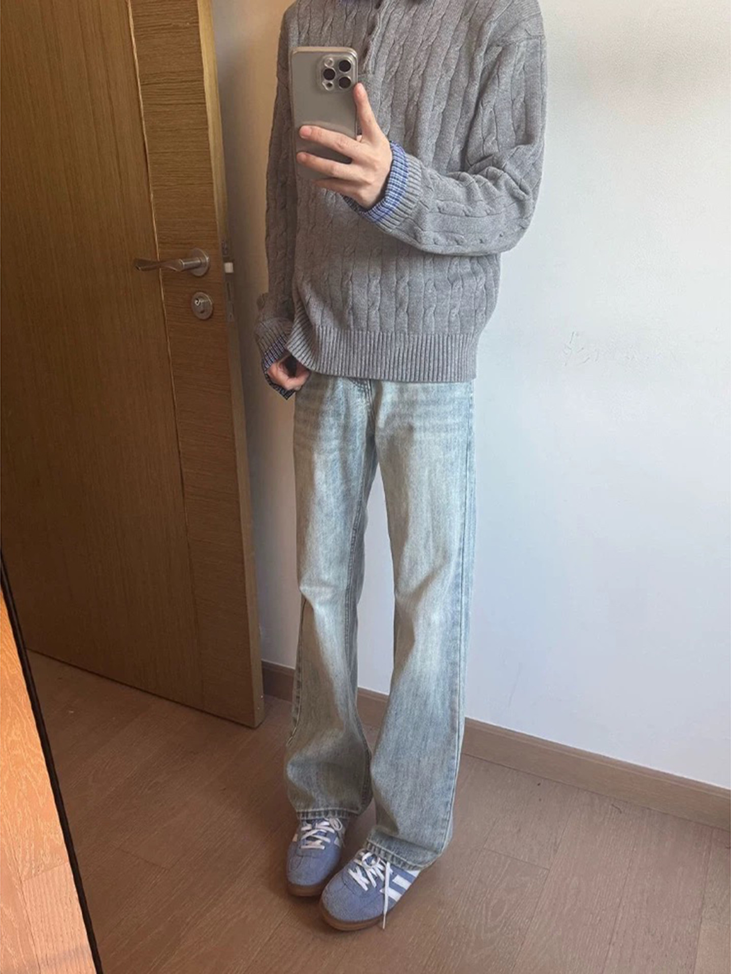 Light Blue American-Style Flared Jeans for Men and Women, Autumn and Winter Fleece-Lined Slim-Fit Pants, High-Waisted Narrow Straight-Leg Pants