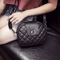Small Bag Woman Skew Satchel 2022 New Tide Summer Fashion 100 Hitch Small Scent Wind Rhombog Bag Black Single Shoulder Genuine Leather Women Bag