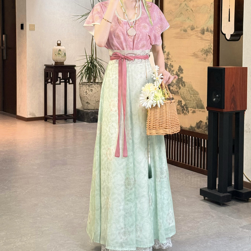Original Dream of Tang Dynasty Spring/Summer Tang-Style Round-Neck Shirt with Waist-Length Eight-Panel Skirt Tang-Style Hanfu Set for Daily Wear 2026 New Model Original Dream of Tang Dynasty Spring/Summer Tang-Style Round-Neck Shirt with Waist-Length Eight-Panel Skirt Tang-Style Hanfu Set for Daily Wear 2026 New Model