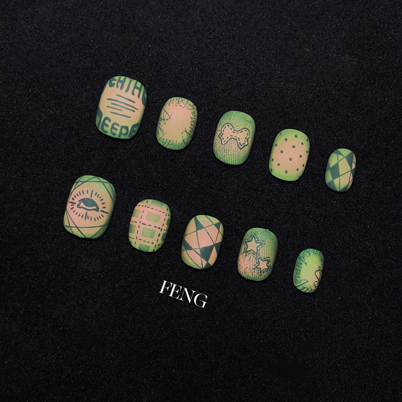 Purely Hand-Painted Wearable Nails, Colorful Spring and Summer Short Nails, Everyday Whitening, High-End Original Design of the "Mysterious Green Tone"