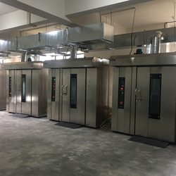 제조업체 용품 32 개 열기 회전 용광로 식품 오븐 장비 식음료 산업 기계 공급