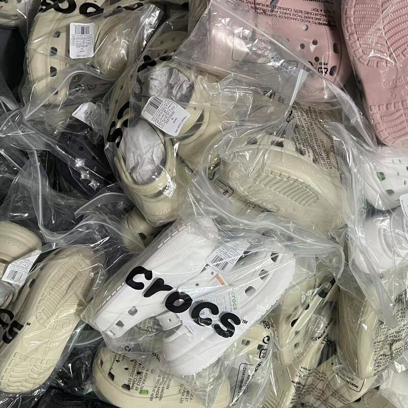 Authentic Crocs Clogs from Korea, Puff Clouds, Da Vinci Go, Korean Winter Sale Direct Shipping Authentic Crocs Clogs from Korea, Puff Clouds, Da Vinci Go, Korean Winter Sale Direct Shipping