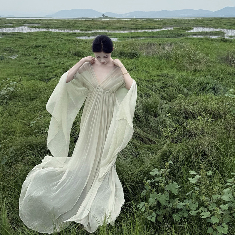 New Chinese-Style Niche Fairy-Like V-Neck Retro Cool Zen-Inspired National Style Dress with an Atmospheric Feel, Morning Robe Long Dress