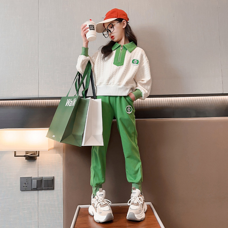 Girls Spring Sweater Set 2023 New Yang Children Spring Clothing Clothes in the Big Child Fashion Two Pieces