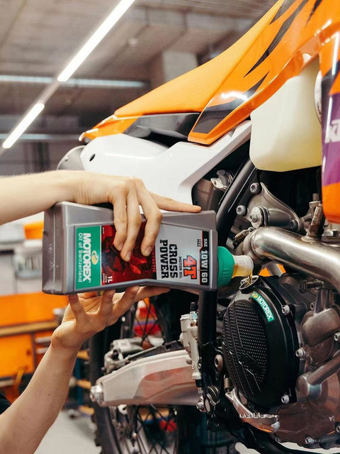 Motorex Oil Ktm Exc 2t Engine Oil Husqvarna 2-Stroke Off-Road Engine Oil Fully Synthetic 2-Stroke Combustion Engine Oil