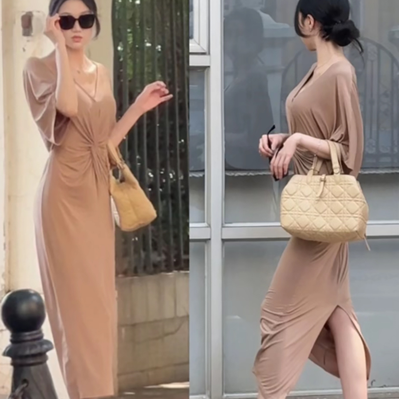 Elegant and Cool Lazy-Style V-Neck Dress with a Twist Design and Slit, Bodycon Long Dress for a Luxurious Summer Look
