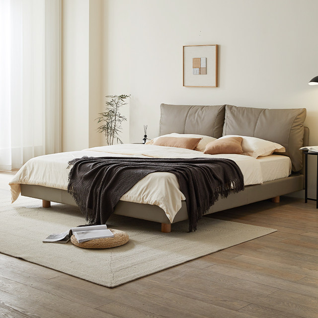 Italian minimalist leather bed modern top layer cowhide master bedroom bed 1.8x2m small apartment large bed double soft bag bed