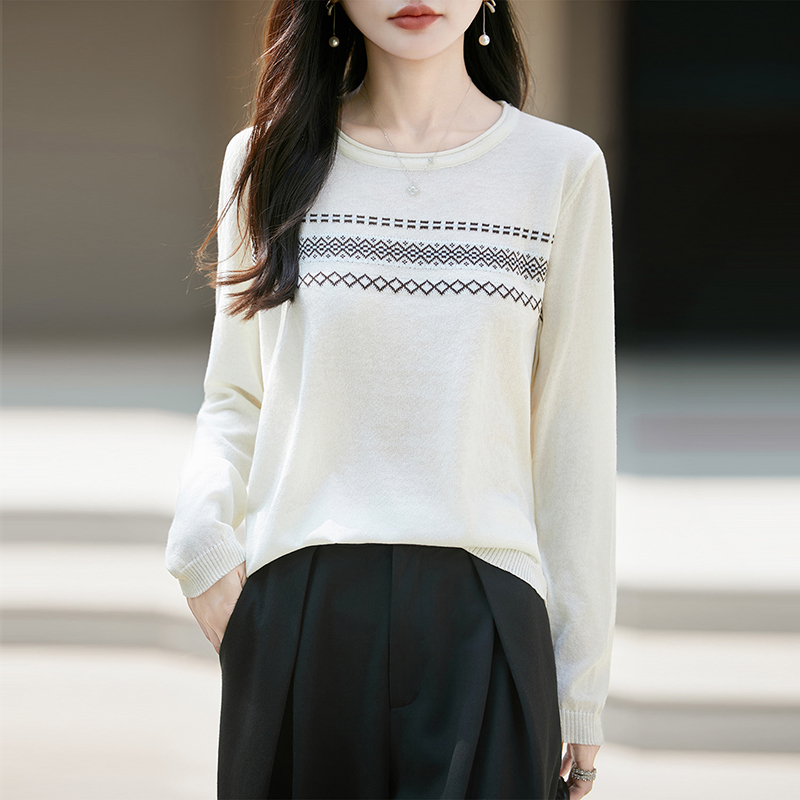 French-Style Retro Round-Neck Jacquard Long-Sleeve Knit Sweater for Women, Early Autumn Thin Base Sweater, Loose Casual High-End Feel French-Style Retro Round-Neck Jacquard Long-Sleeve Knit Sweater for Women, Early Autumn Thin Base Sweater, Loose Casual High-End Feel