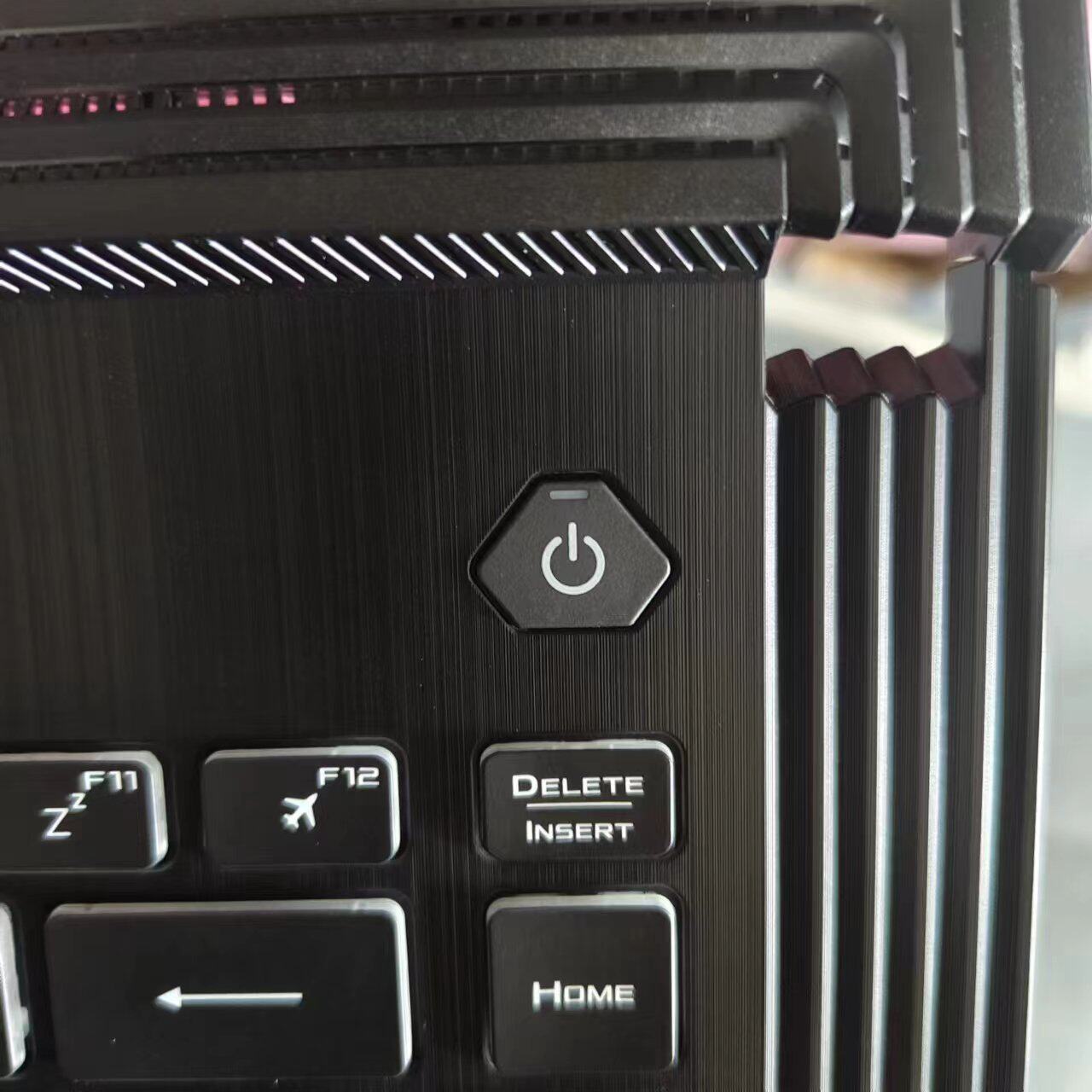 华硕笔记本启动菜单键换了之后，我终于不再对着黑屏发呆了_笔记本_淘宝数码网