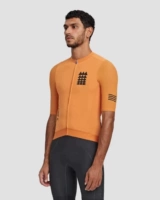 Оранжевый, короткий рукав