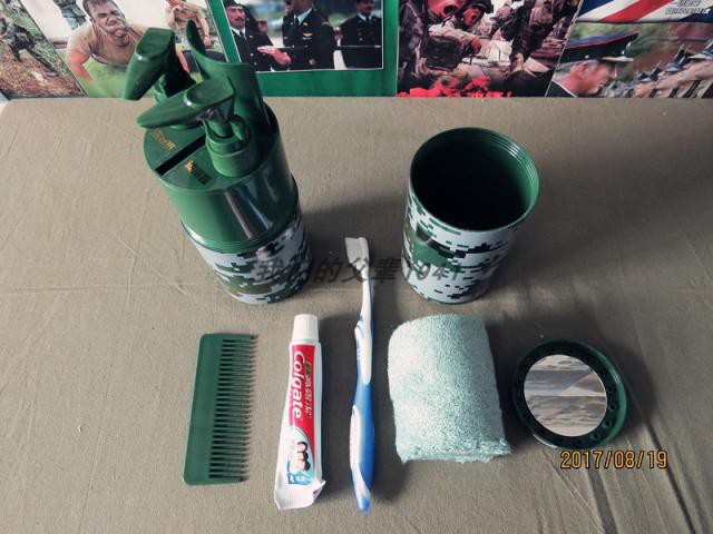 Toiletries Suit Travel Wash Cup Split Bottle Split Bottle Portable Wash Bag for men and women for a meeting for a meeting