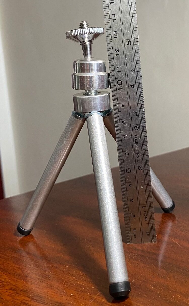 Tripod Camera Stand Handheld Mini Tripod Mobile phone stand Selfie Portable desktop shooting Universal camera stand