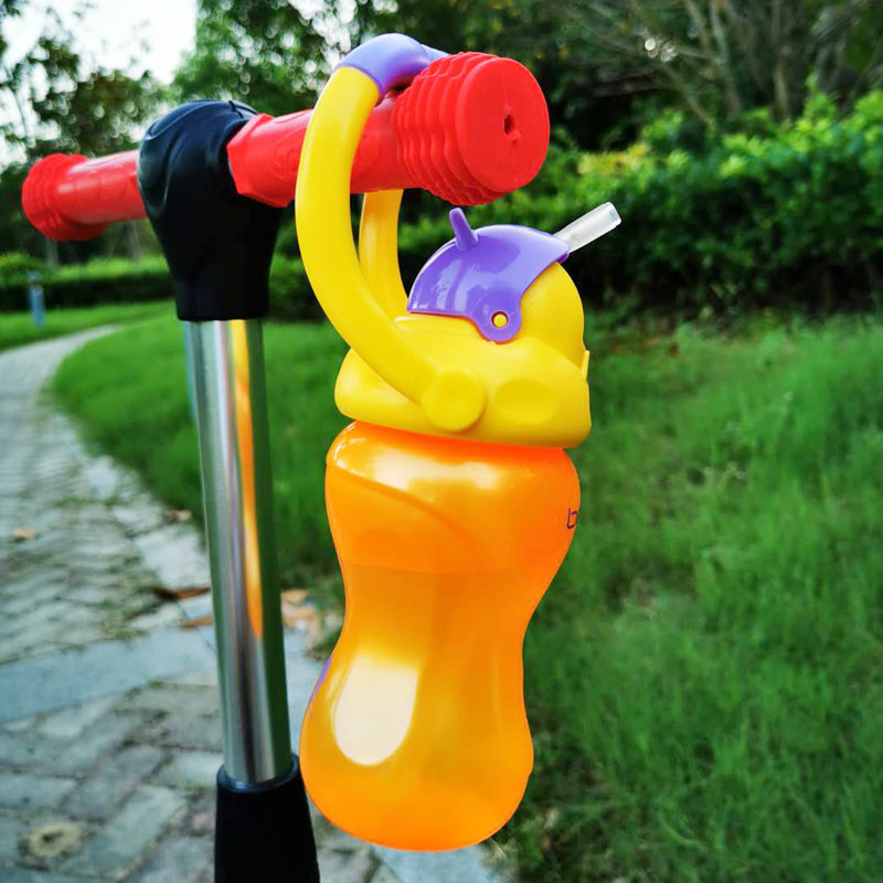 Korea imports Bekek children's straw water glasses anti-fall juice cup Learn drinking cup anti-leaking row and play portable