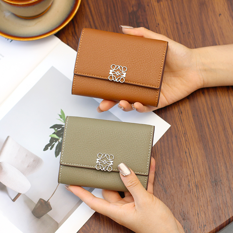 Fashionable and Simple Short Wallet Made of Top-Grain Cowhide with Palm Print Pattern, Genuine Leather Multi-Card Slot Id Holder, Large Cash Wallet