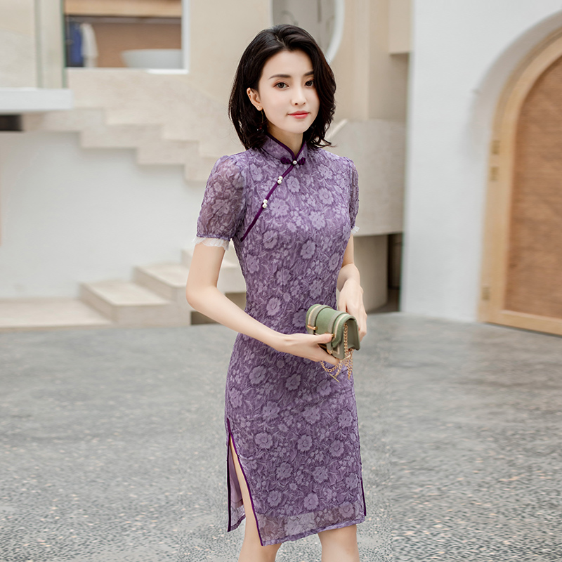 Purple fashionable cheongsam, lace dress, french style, Chinese style Purple fashionable cheongsam, lace dress, french style, Chinese style