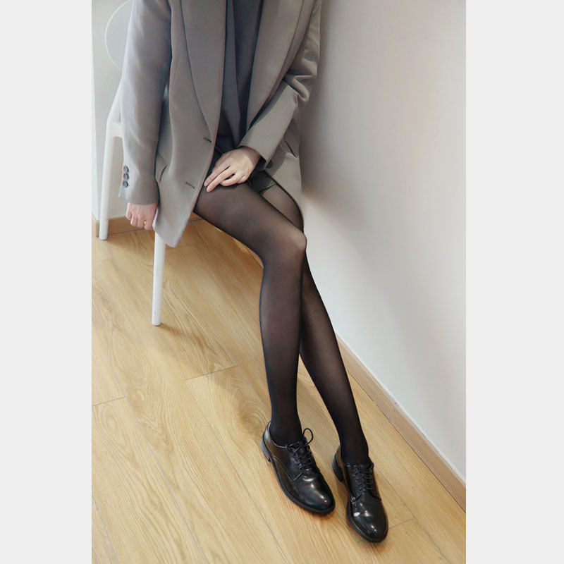 Spring and summer autumn 60D micropressure body thin legs with thin mask wire anti - slip slip bottom T crotch stockings large yards