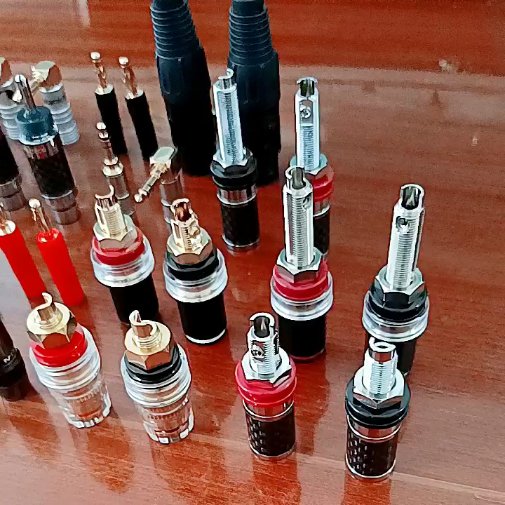 3.5块的镀金接线柱？别笑，耳朵听完真跪了！