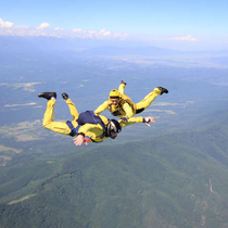 Fujian Zhejiang Hangzhou Qiandao Lake single skydiving certification Bilingual instructor accompanied training pilot license