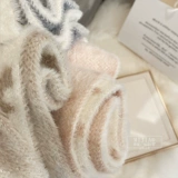 Мультяшный брендовый шарф, 22 года