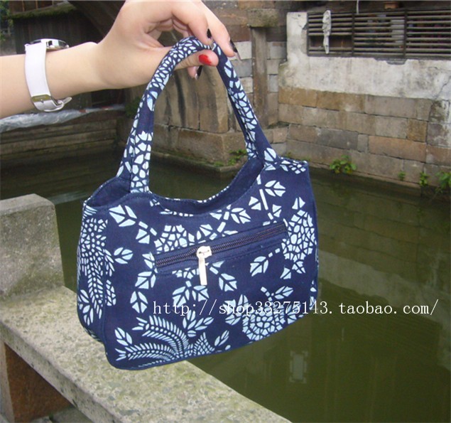 Wuzhen specialty blue calico fashion small bag convenient dexterous debris Women's small bag bag small cloth bag