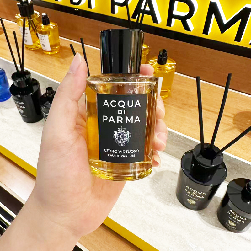 New Texture and Fragrance: Eau De Parma's New Product, Cedro Virtuoso, a Cedar Artisanal Fragrance with Hazelnut Woody Notes