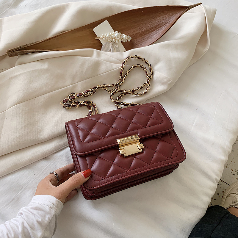 ClaretAdvanced sense chain Small bag female summer 2021 new pattern tide Versatile ins Minority One shoulder armpit Hot money Inclined shoulder bag