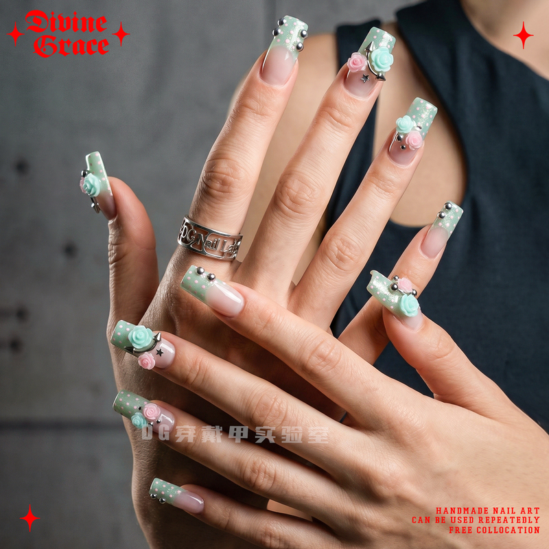 [Old-Fashioned Nail Art] Mint Studded Floral Polka Dot French Hot Girl Nail Art/Original High-Quality Handmade Nail Art