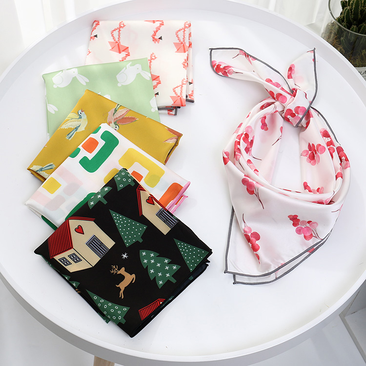 Children's squash scarf spring and autumn scarf baby neck and female trigon towel Princess boy and girl little square towel