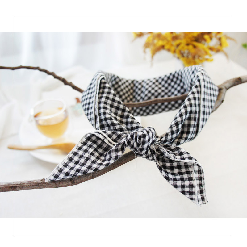 Children's square scarf small checkered toddler scarf bib neck neck scarf female spring and autumn thin baby Korean version boy autumn and winter