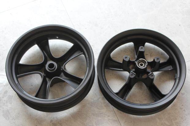 Golden City JC200T-7 Grass grasshopper front wheel hub front steel ring front aluminum alloy hub 13 inch disc brake steel ring