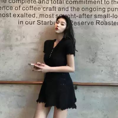 Temperament Dress Women 2021 New French Vintage Tassel V-collar Slim Sexy Hepburn Style Small Black Dress