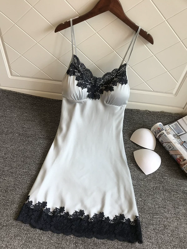 2018 new nightdress nữ mùa hè sexy với ngực pad đồ ngủ ren có thể mặc băng lụa mùa hè ngực nhỏ phần mỏng cám dỗ