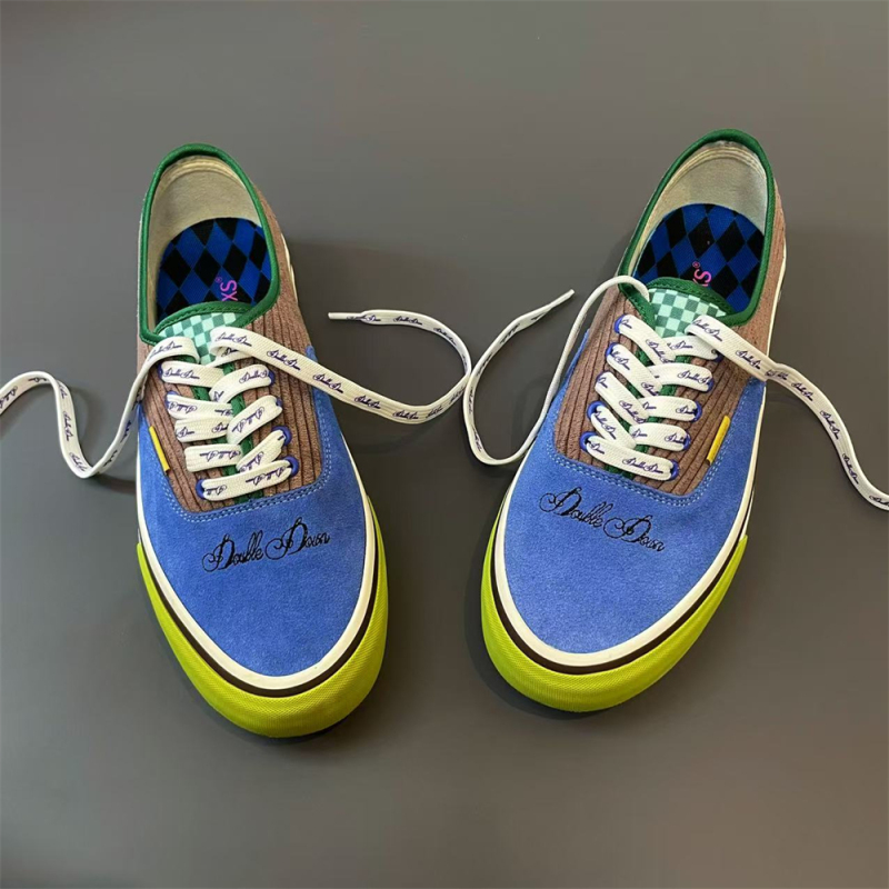 Autumn New Product Feature Las Vegas Limited Edition Co-Branded American Skateboard Shoes Corduroy Casual Shoes for Men and Women