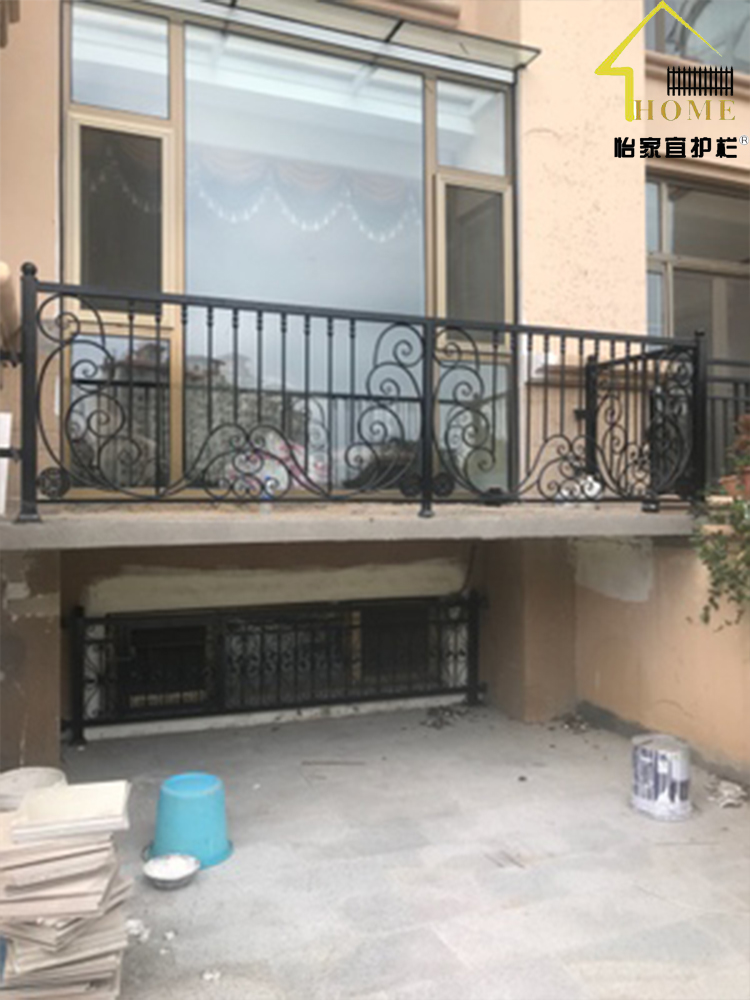 Iron Fence Fence Staircase Staircase Balcony Balcony Balcony Floating Windowing Fence Outdoor Living Room Fence