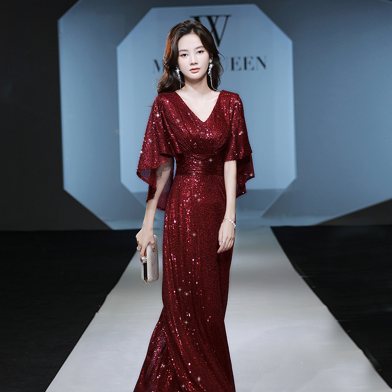 Evening Dress for Women 2026 New High-End Red Bridal Robe Sequin Host Choir Conductor Performance Costume