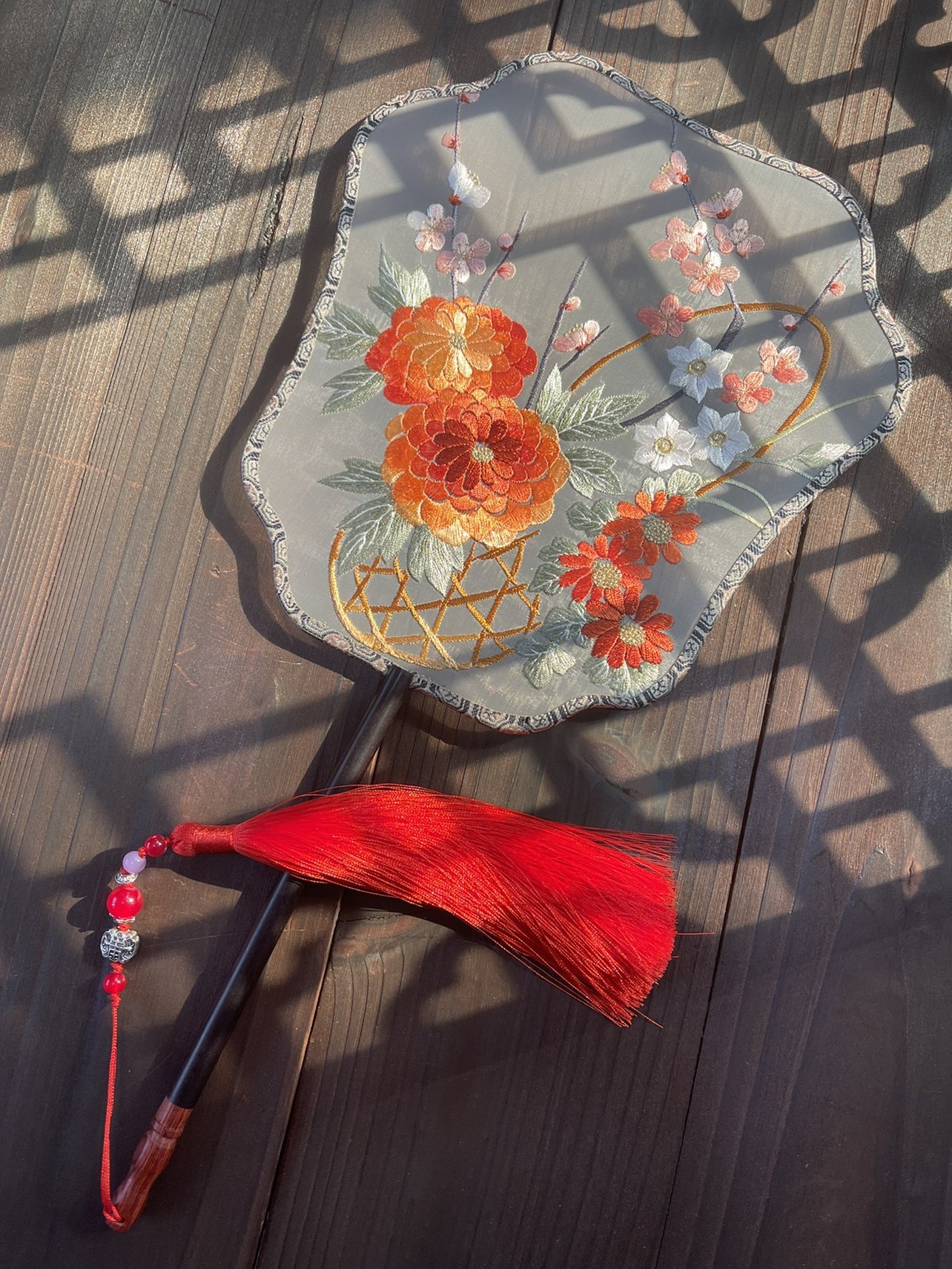 Feng Zhaoyue Hanfu Moxi joint style spring feast flying fairy shape embroidered round fan palace fan cheongsam catwalk Chinese style