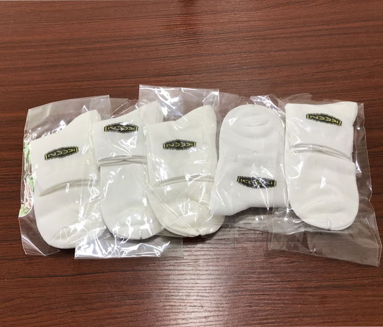 Original simple and versatile white cotton socks