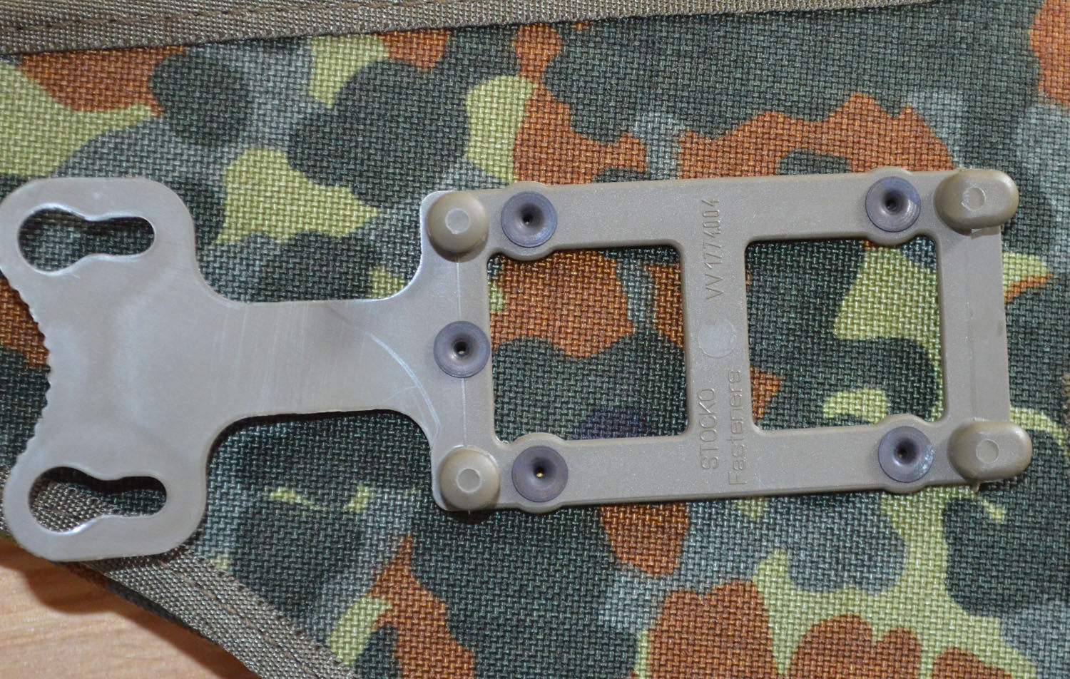 Brand new military edition Original Original Belt Bag Magazine Bag Military Bag Plastic Accessories Domestic spot