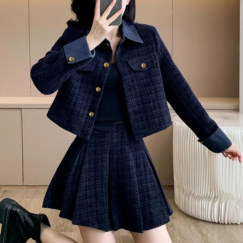 Trendy and Stylish Women's Suit with Thickened and Fleece-Lined Woolen Coat + Pleated Skirt Two-Piece Set for Winter 2024