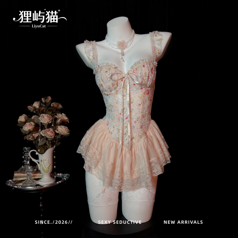 Liuyu Cat's "Elegant Floral Pattern" Sweet Fishbone Camisole Dress Sexy Nightgown with Chest Pads and Push-Up Qqny Lingerie